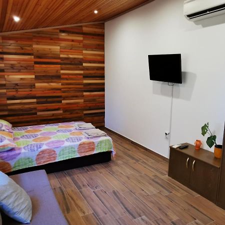 Apartment Kika Ližnjan Εξωτερικό φωτογραφία