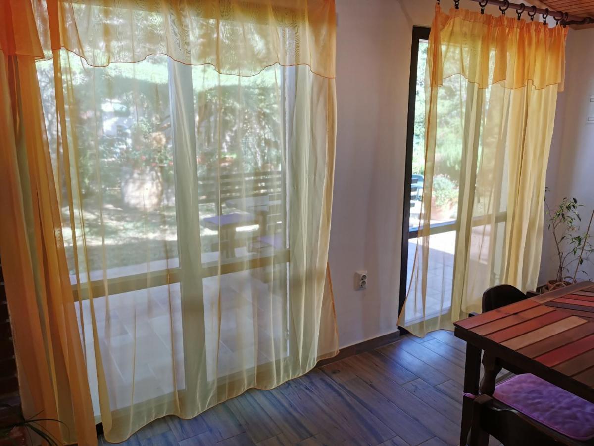 Apartment Kika Ližnjan Εξωτερικό φωτογραφία